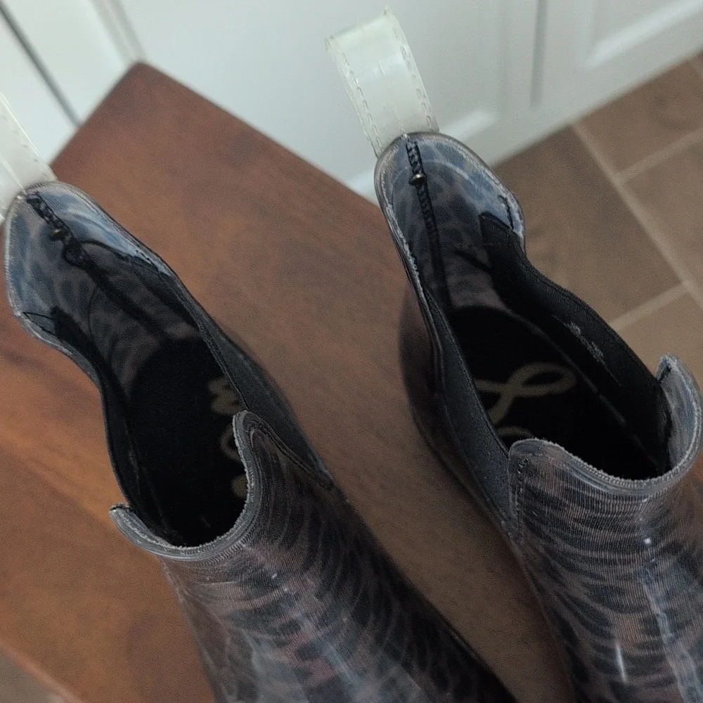 Like New Sam Edelman Black Leopard Rain Boots Size 9 - Picture 3 of 8